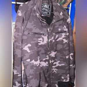 mens L camo jacket